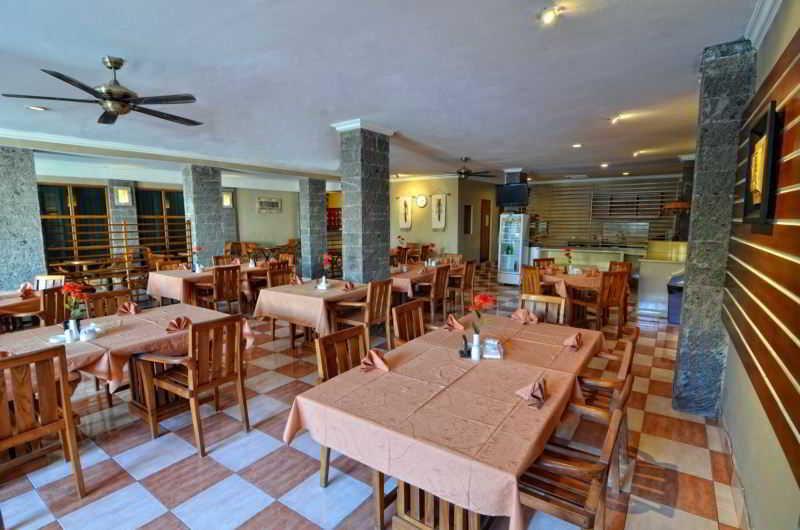Rosani Hotel Kuta Lombok Exterior foto